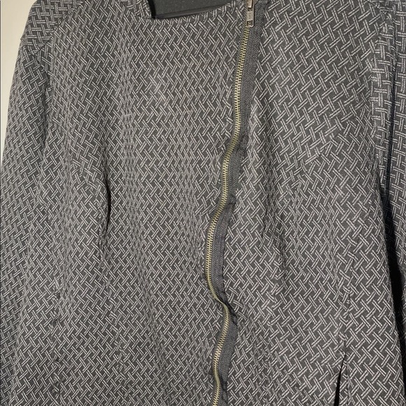 Sejour Black & Gray Stitch Design Zip Up Asymmetrical Blazer Side Pockets | 18W - Picture 2 of 9